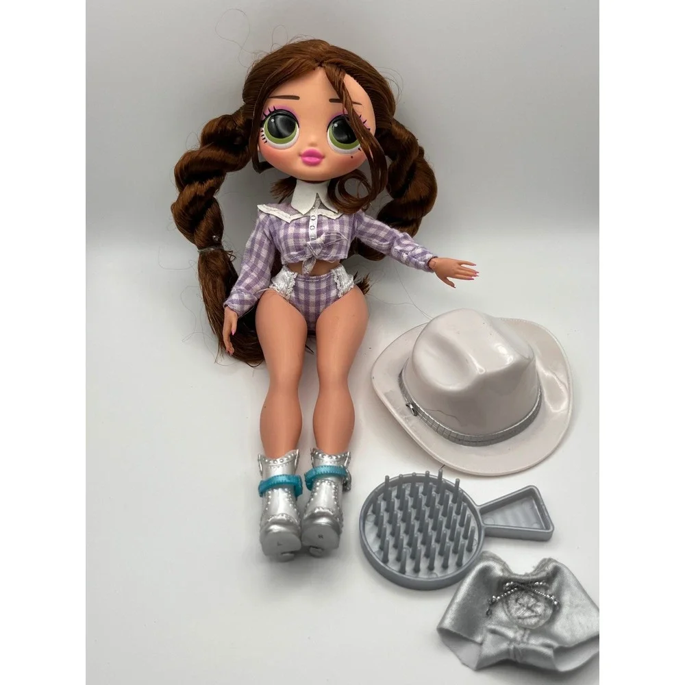 LOL Surprise OMG Remix Lonestar Doll Purple Gingham Country Western Silver Boots
